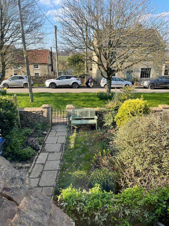 Hebe Cottage - Idyllic And Homely With Attention To Detail Atworth Exterior photo